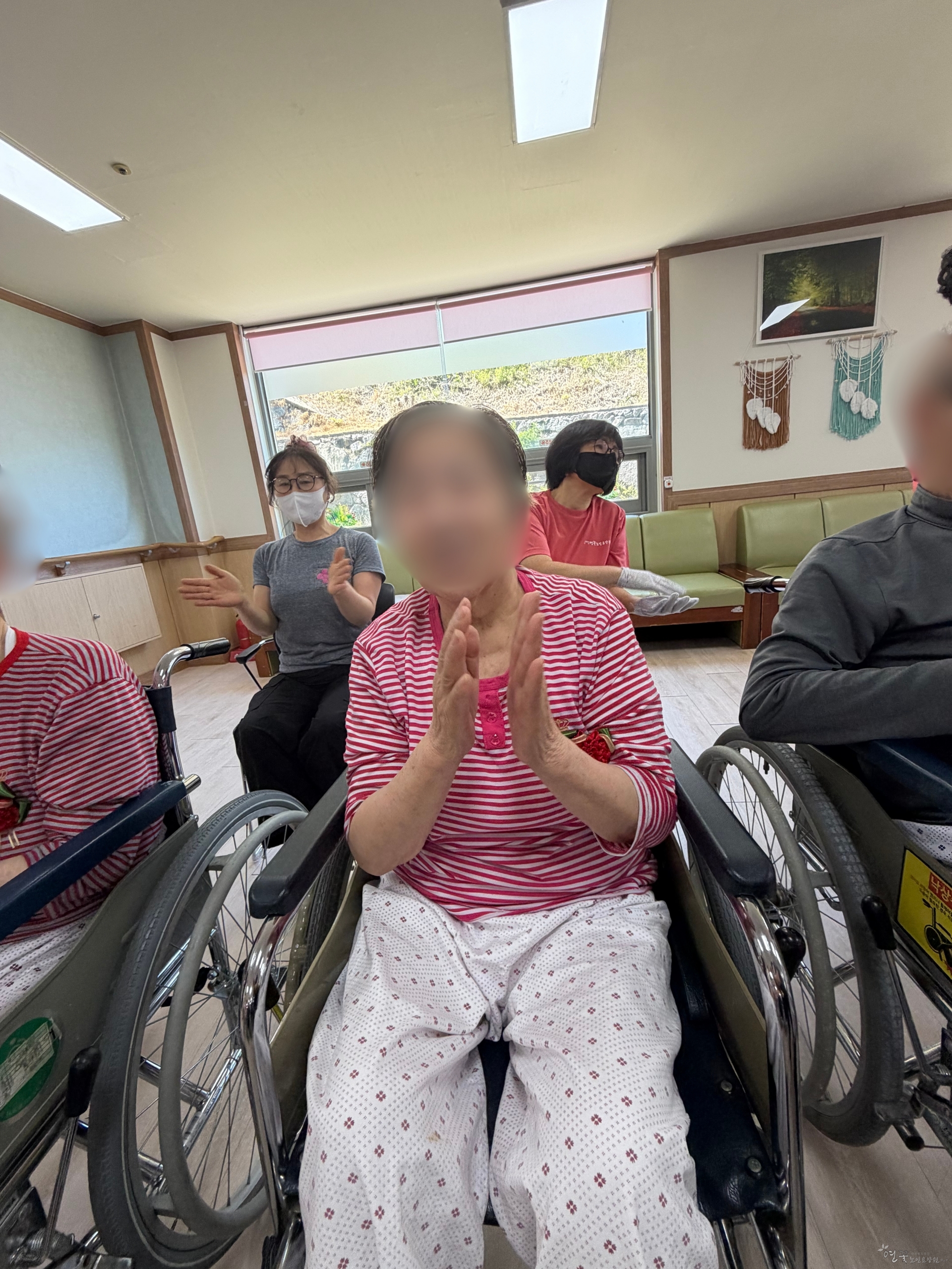38f3a89e-0ad5-4efc-a815-a3f78e338b42 - 복사본.jpg